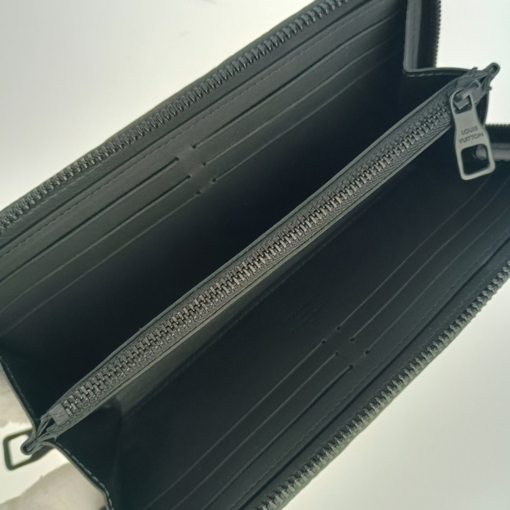 LOUIS VUITTON Louis Vuitton Zippy Wallet Horizontal Long M11721 Black Taurillon - Picture 7 of 10